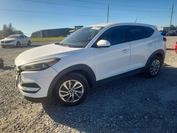 2016 HYUNDAI TUCSON SE — Front 3/4