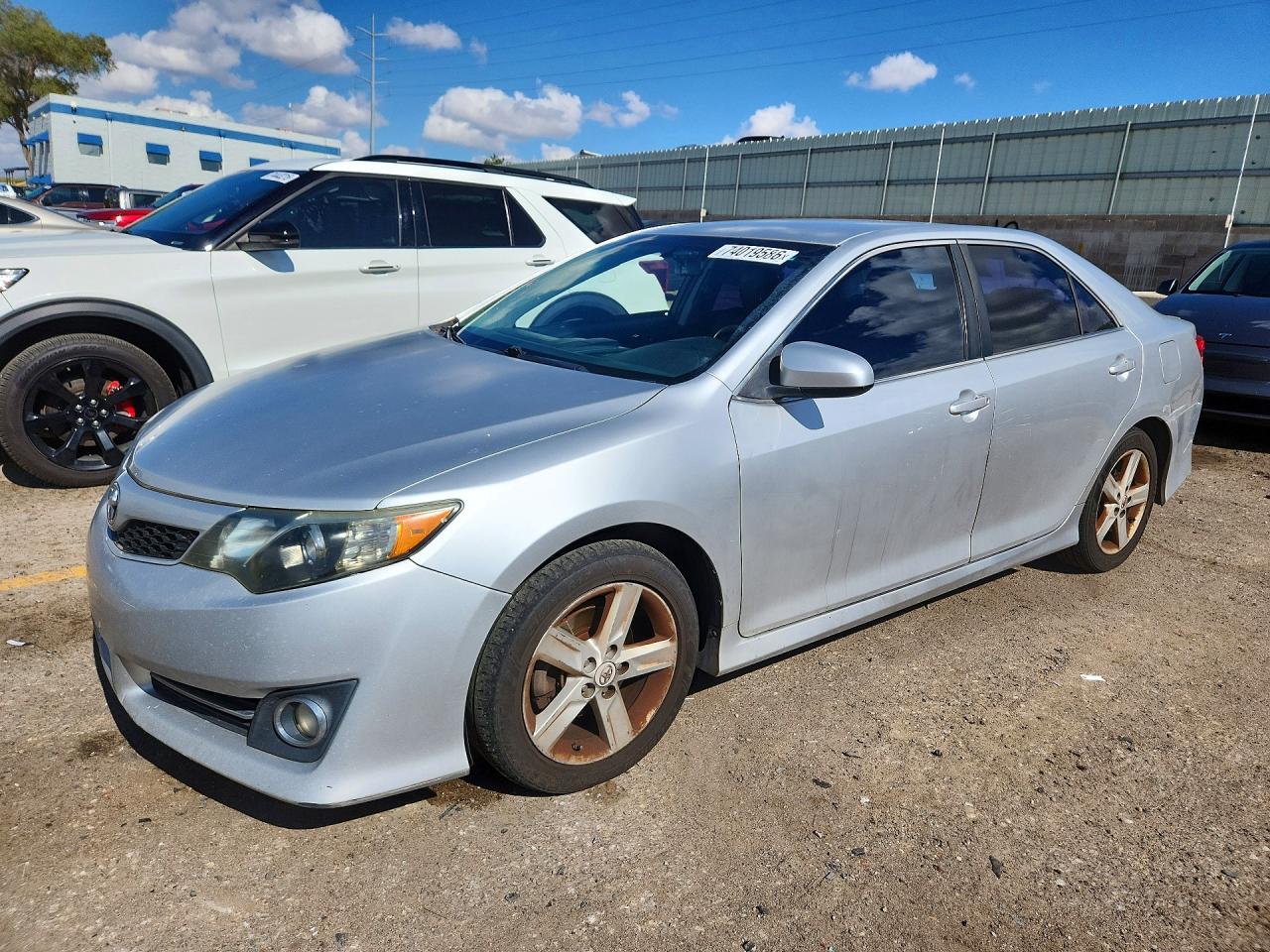 2012 TOYOTA CAMRY — Front 3/4