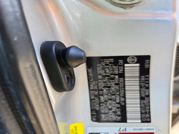 2012 TOYOTA CAMRY — VINS