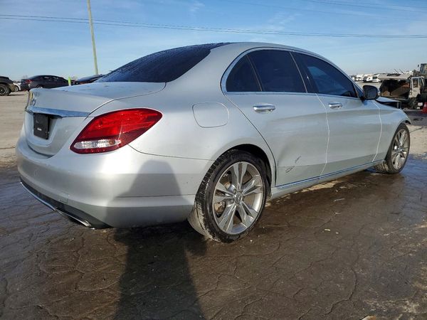 2017 MERCEDES-BENZ C C300