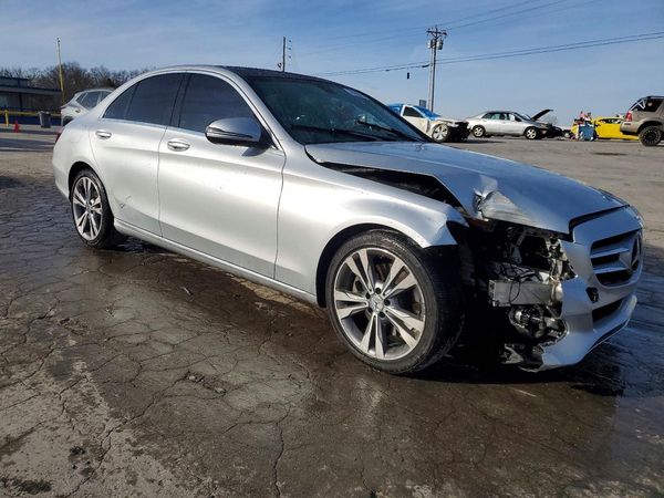 2017 MERCEDES-BENZ C C300