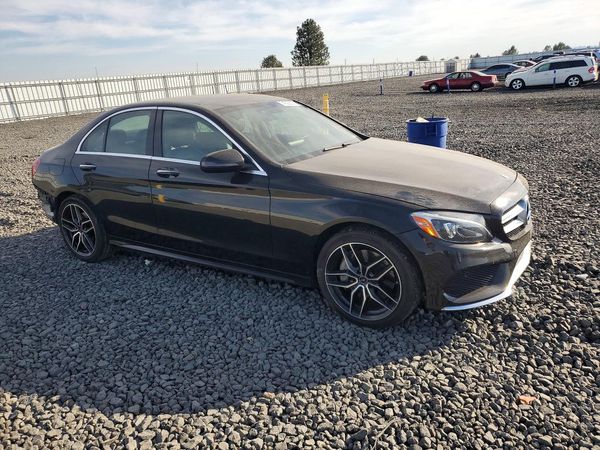 2015 MERCEDES-BENZ C 4-MATIC — Passenger 3/4