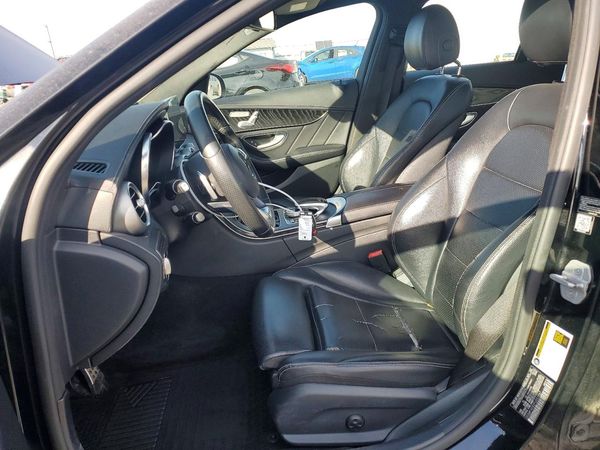 2015 MERCEDES-BENZ C 4-MATIC — DENT
