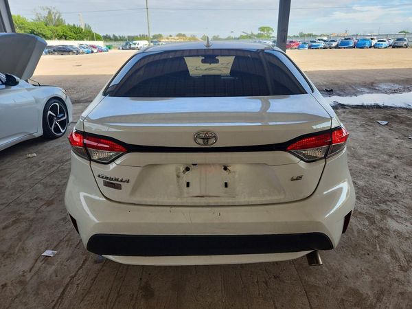 2022 TOYOTA COROLLA LE — DIRR