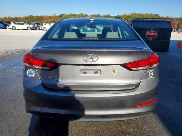 2018 HYUNDAI ELANTRA SE — DIRR