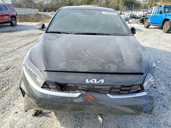 2024 KIA FORTE GT Line