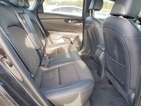 2024 KIA FORTE GT Line