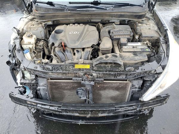 2013 HYUNDAI SONATA GLS/ GLS Popular — Engine bay