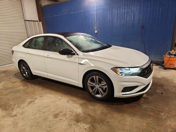 2021 VOLKSWAGEN JETTA S / SE / R-Line — Passenger 3/4