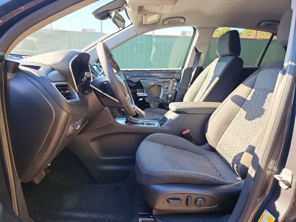 2022 CHEVROLET EQUINOX LT (1LT) — DENT