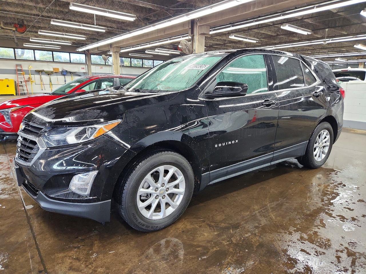 2020 CHEVROLET EQUINOX LT (1LT) — Front 3/4