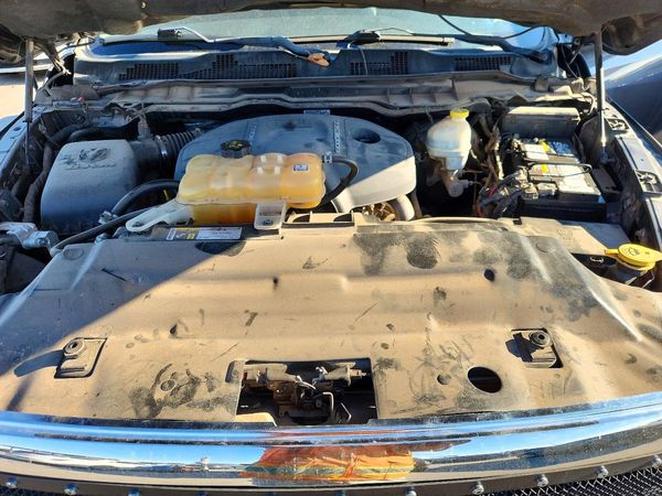 2015 RAM 1500 — Engine bay