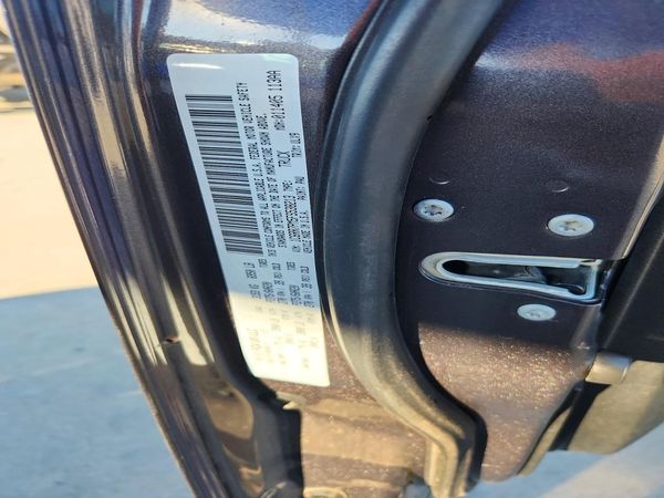 2015 RAM 1500 — VINS
