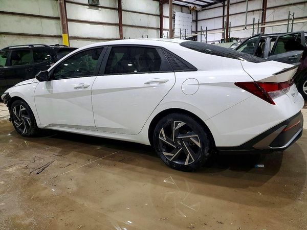 2025 HYUNDAI ELANTRA