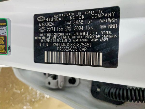 2025 HYUNDAI ELANTRA