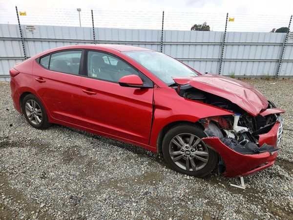 2018 HYUNDAI ELANTRA — Passenger 3/4