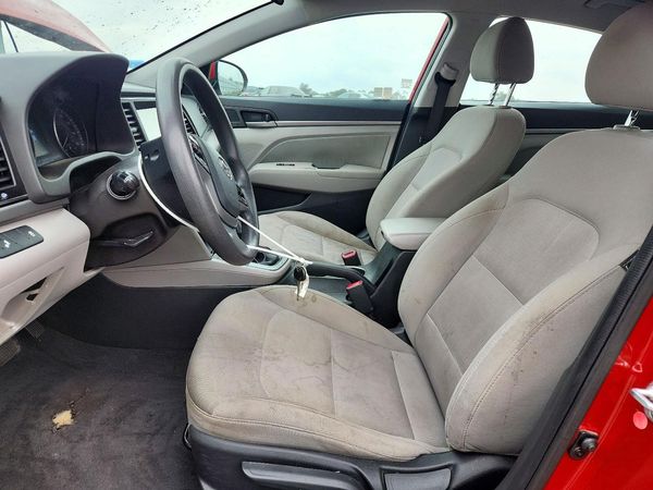 2018 HYUNDAI ELANTRA — DENT