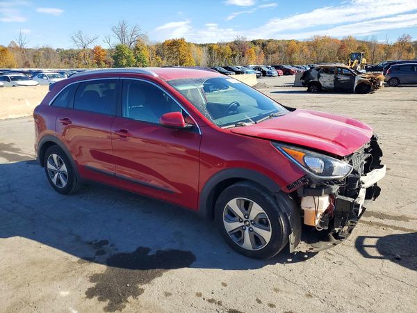 2018 KIA NIRO FE (HEV), LX (HEV) — Passenger 3/4