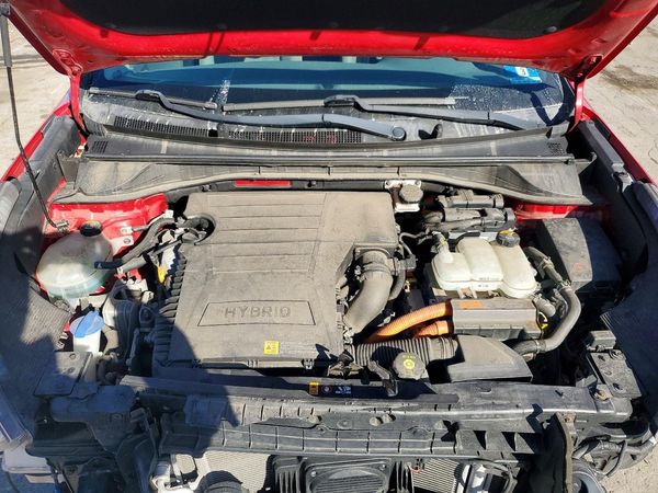 2018 KIA NIRO FE (HEV), LX (HEV) — Engine bay