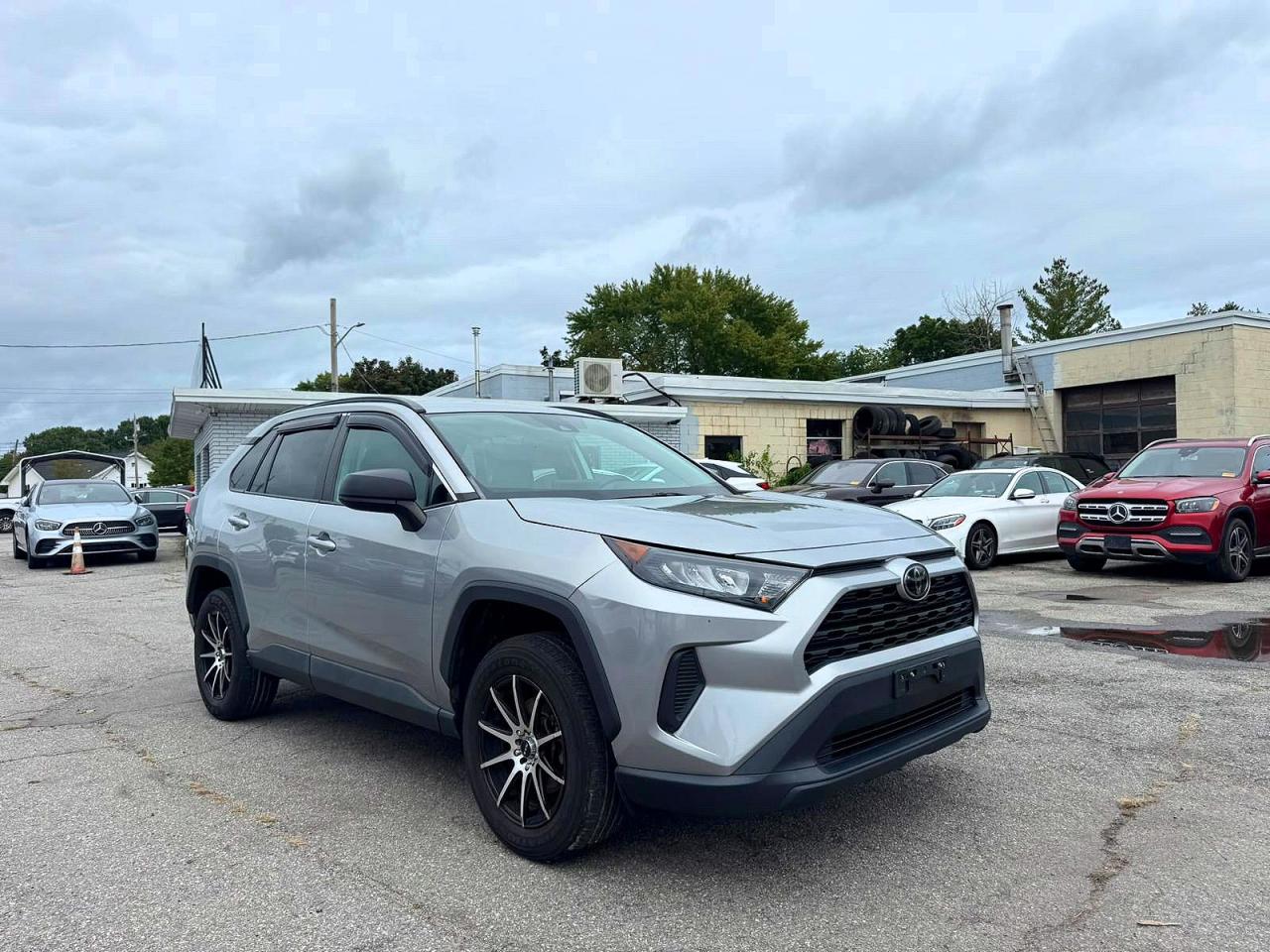 2019 TOYOTA RAV4 LE