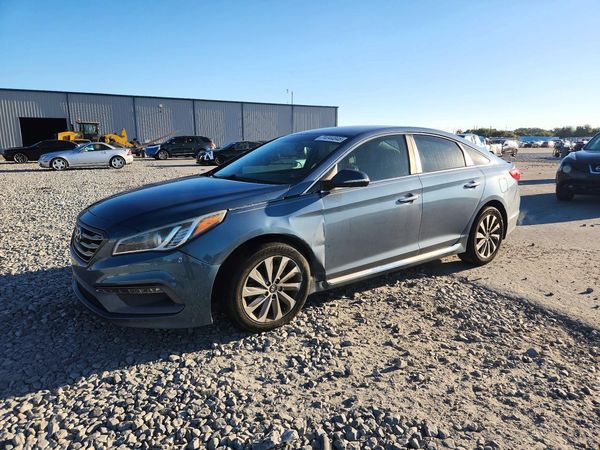 2015 HYUNDAI SONATA — Front 3/4