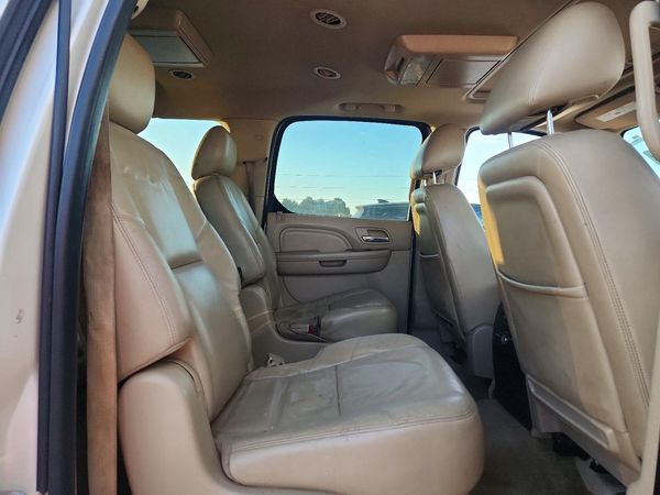 2012 CADILLAC ESCALADE ESV Premium — PSRS