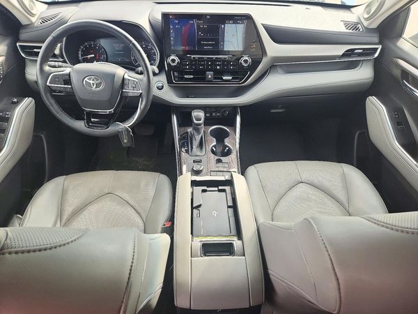 2020 TOYOTA HIGHLANDER Limited — CKPT