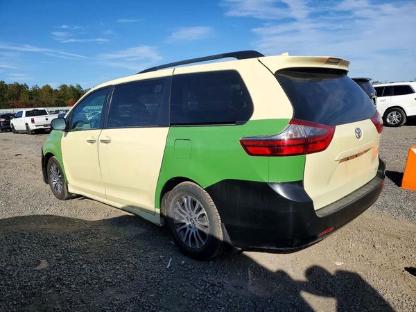 2020 TOYOTA SIENNA Q grade — DSRA