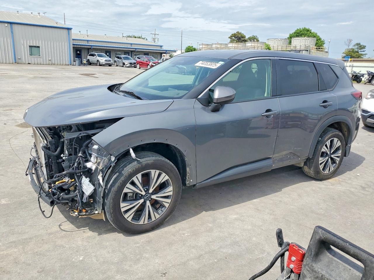 2023 NISSAN ROGUE SV — Front 3/4