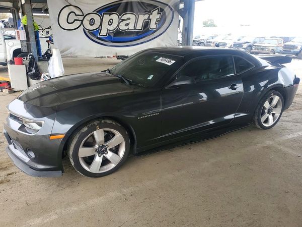 2015 CHEVROLET CAMARO 2LT — Front 3/4