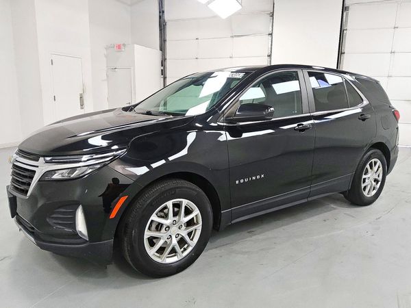 2022 CHEVROLET EQUINOX LT (1LT) — Front 3/4