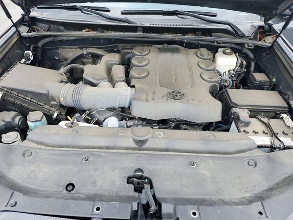 2024 TOYOTA 4RUNNER SR5 Prem — Engine bay