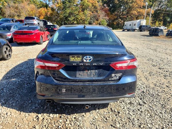 2019 TOYOTA CAMRY SOLA SE/XLE Hybrid — DIRR