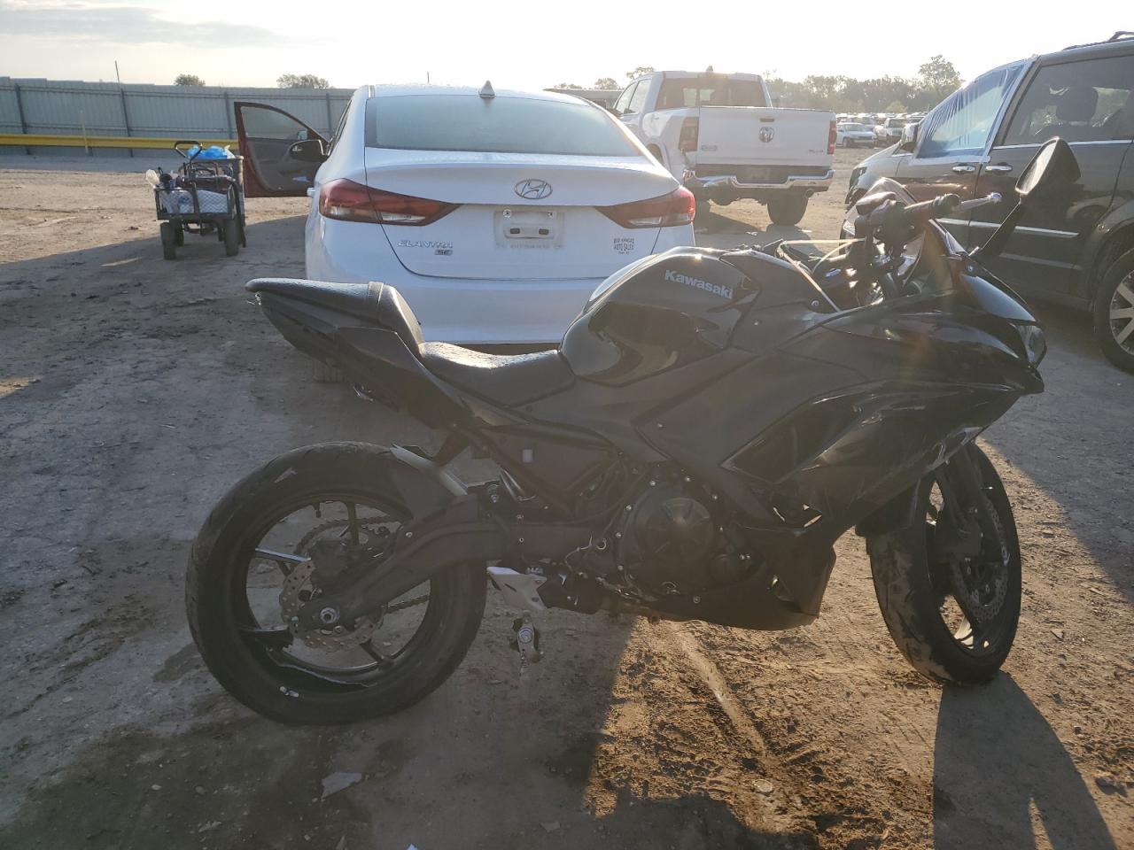 2025 KAWASAKI EX650