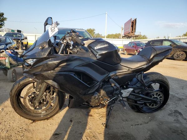 2025 KAWASAKI EX650