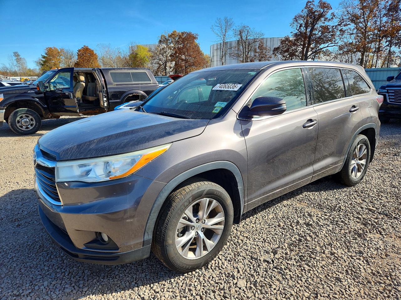 2014 TOYOTA HIGHLANDER Base/Hybrid — Front 3/4