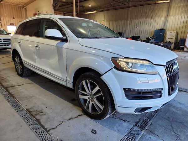 2014 AUDI Q7 Premium Plus — Passenger 3/4