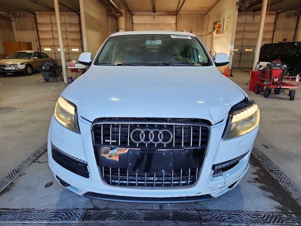 2014 AUDI Q7 Premium Plus — DIRF