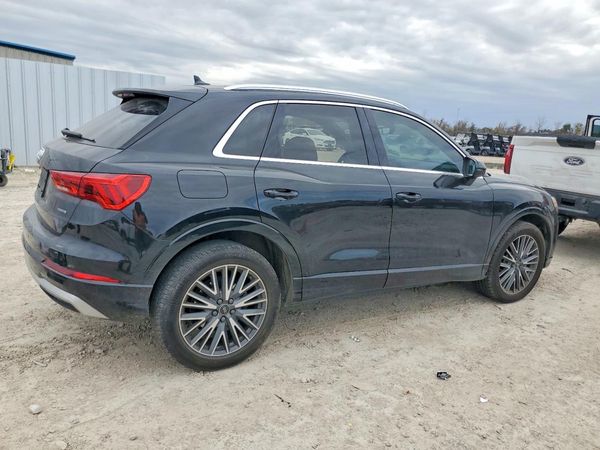 2021 AUDI Q3 quattro Premium