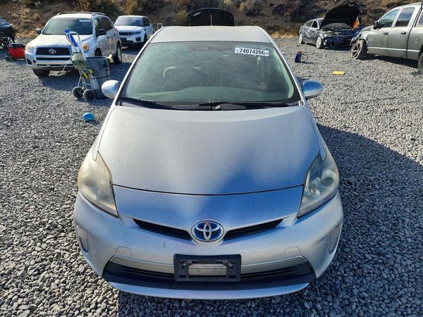 2014 TOYOTA PRIUS — DIRF
