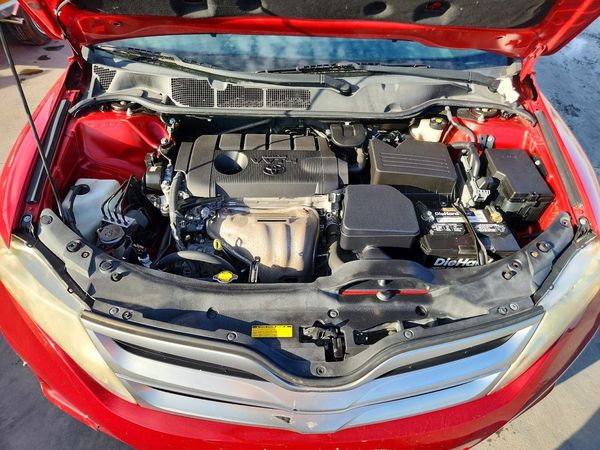 2014 TOYOTA VENZA XLE — Engine bay