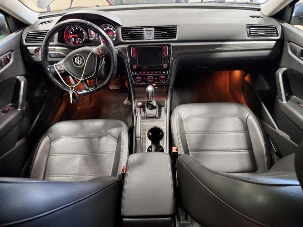 2017 VOLKSWAGEN PASSAT SE — CKPT