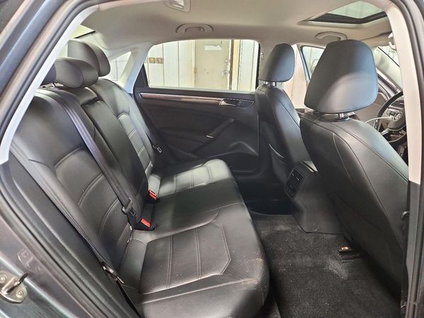 2017 VOLKSWAGEN PASSAT SE — PSRS
