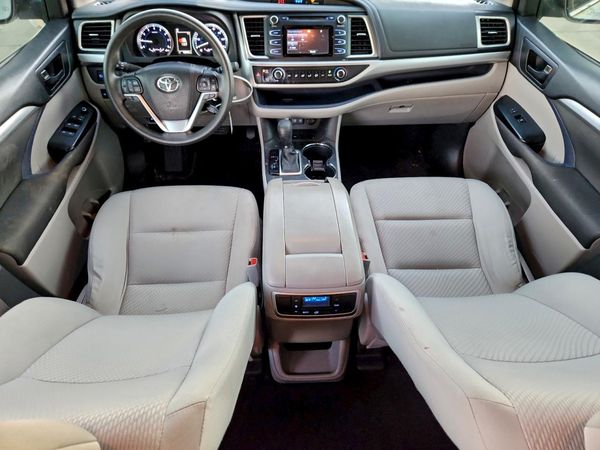2017 TOYOTA HIGHLANDER