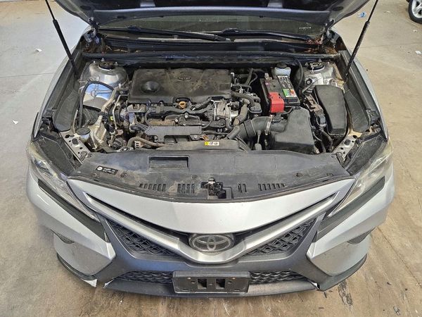 2019 TOYOTA CAMRY L/LE/SE/XLE — Engine bay
