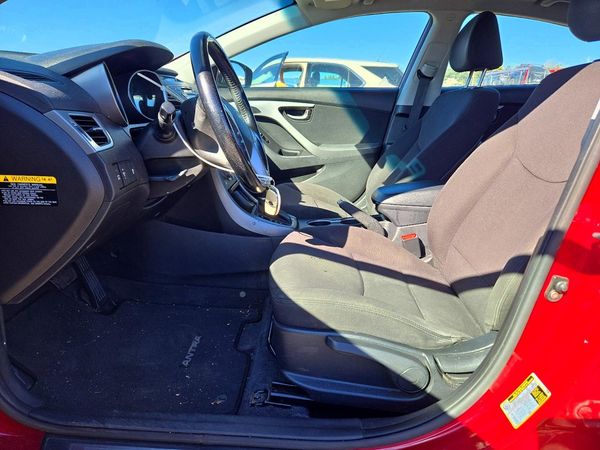 2016 HYUNDAI ELANTRA — DENT