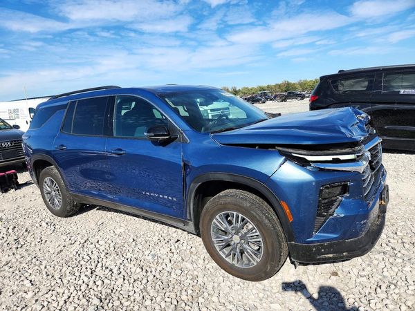 2025 CHEVROLET TRAVERSE LT — Passenger 3/4