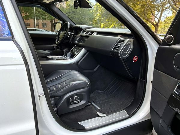 2016 LAND ROVER RANGEROVER SVR