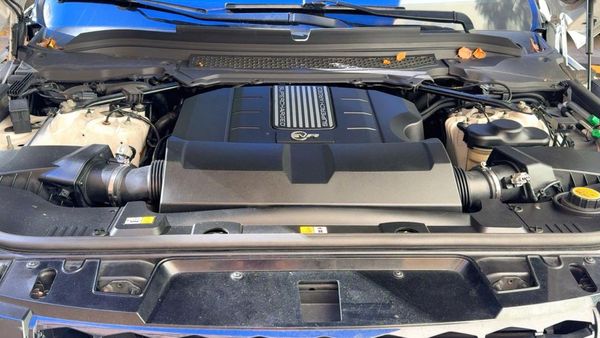 2016 LAND ROVER RANGEROVER SVR