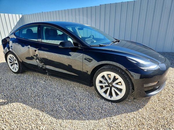 2022 TESLA MODEL 3 — Passenger 3/4